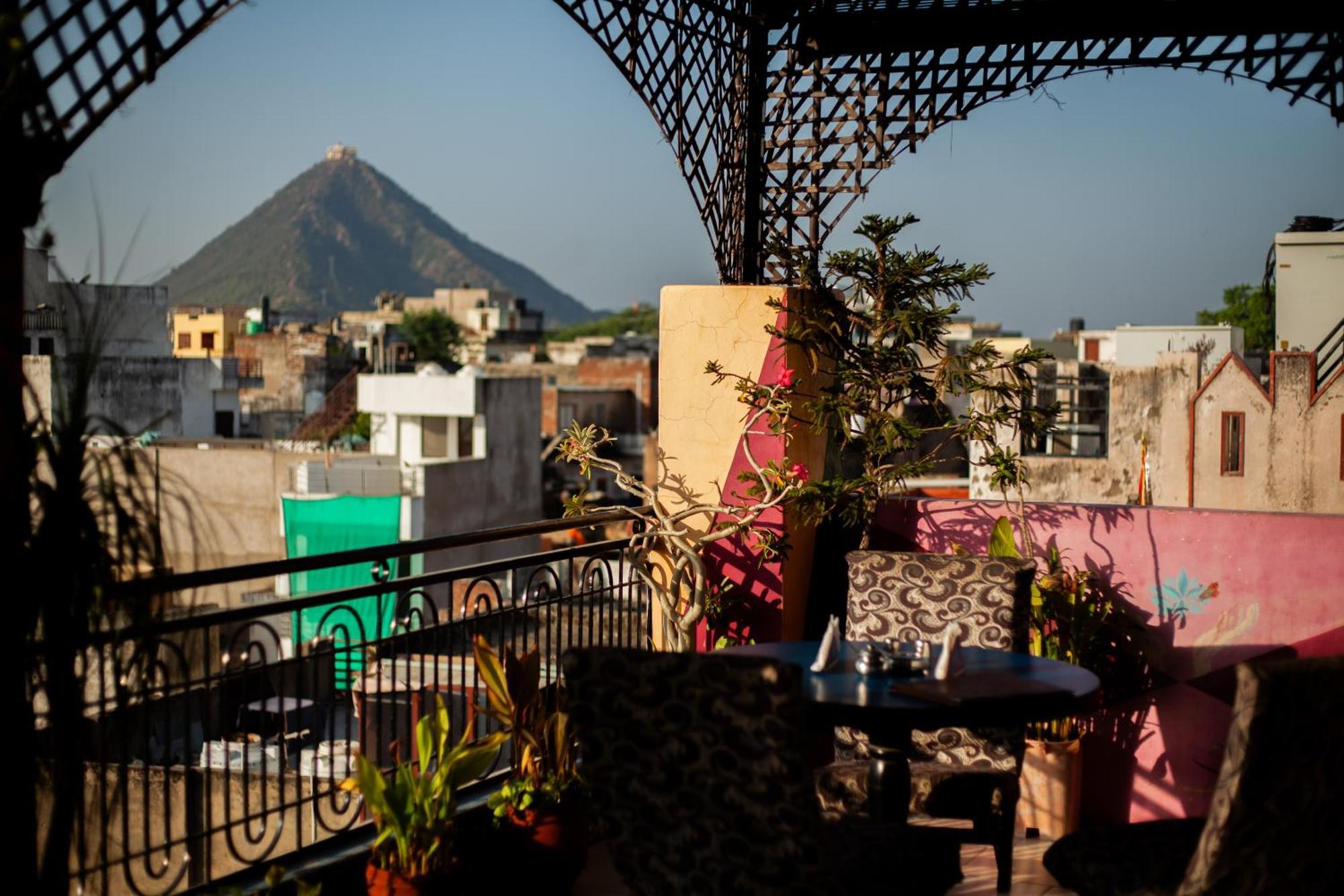 Hotel Everest Pushkar Eksteriør billede